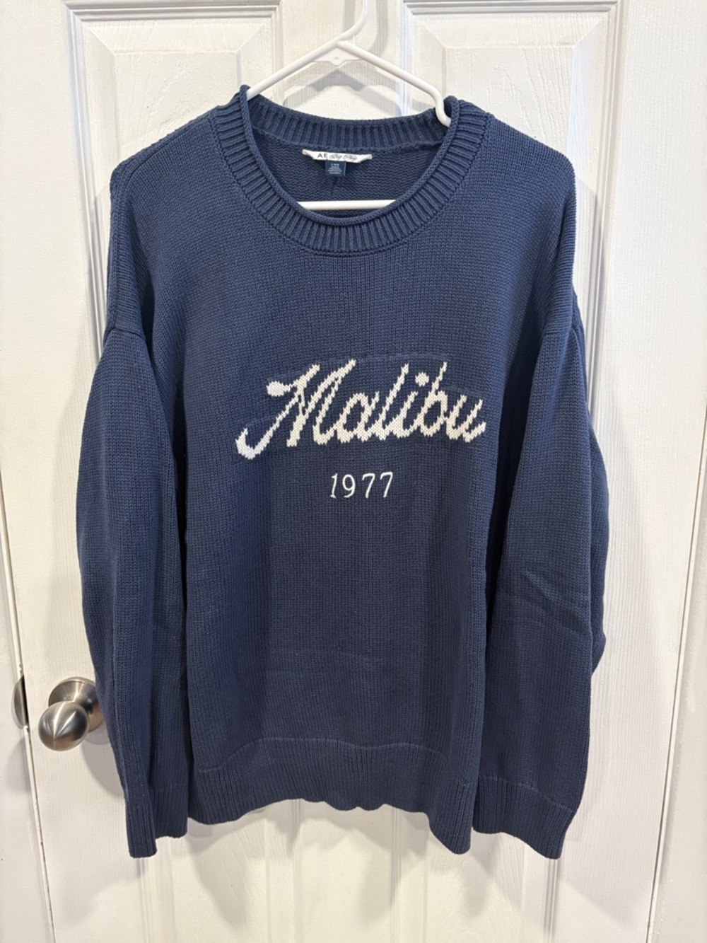 American Eagle Malibu 1977 Navy Knit Big Hug Sweater Size Large